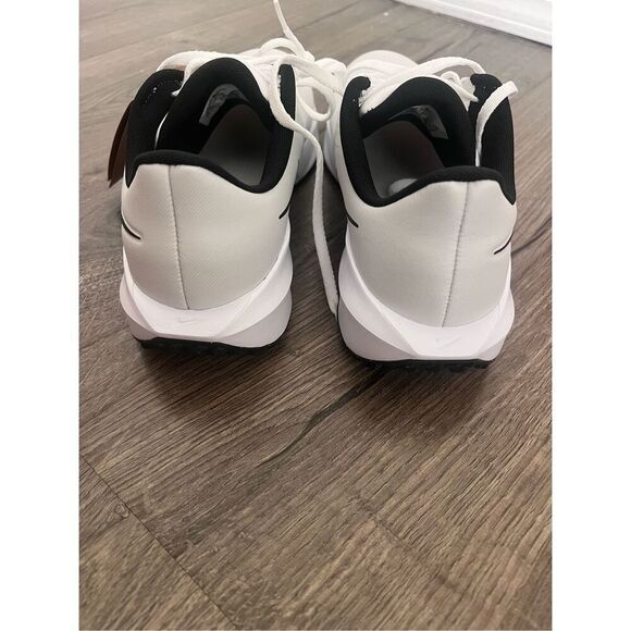 Nike Men’s Infinity G Wide Golf Shoes - Picture 7 of 8